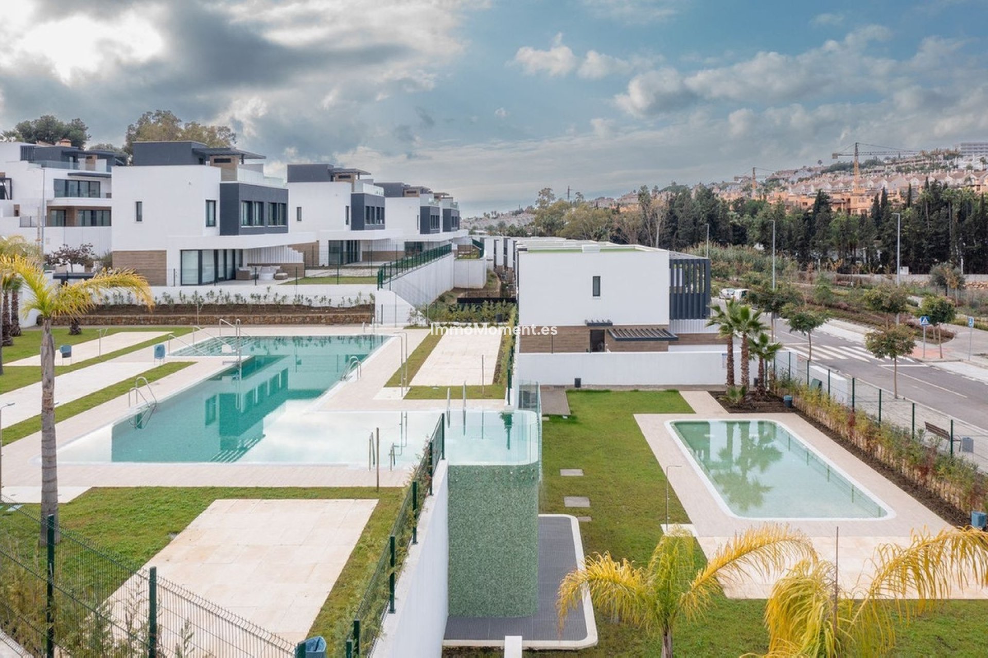 Reventa - Villa independiente - Estepona  - Atalaya