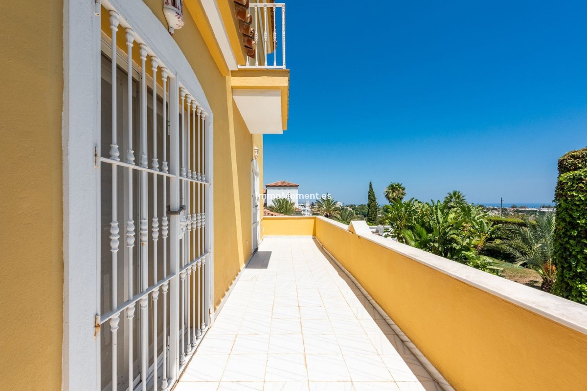 Reventa - Villa independiente - Estepona  - Atalaya