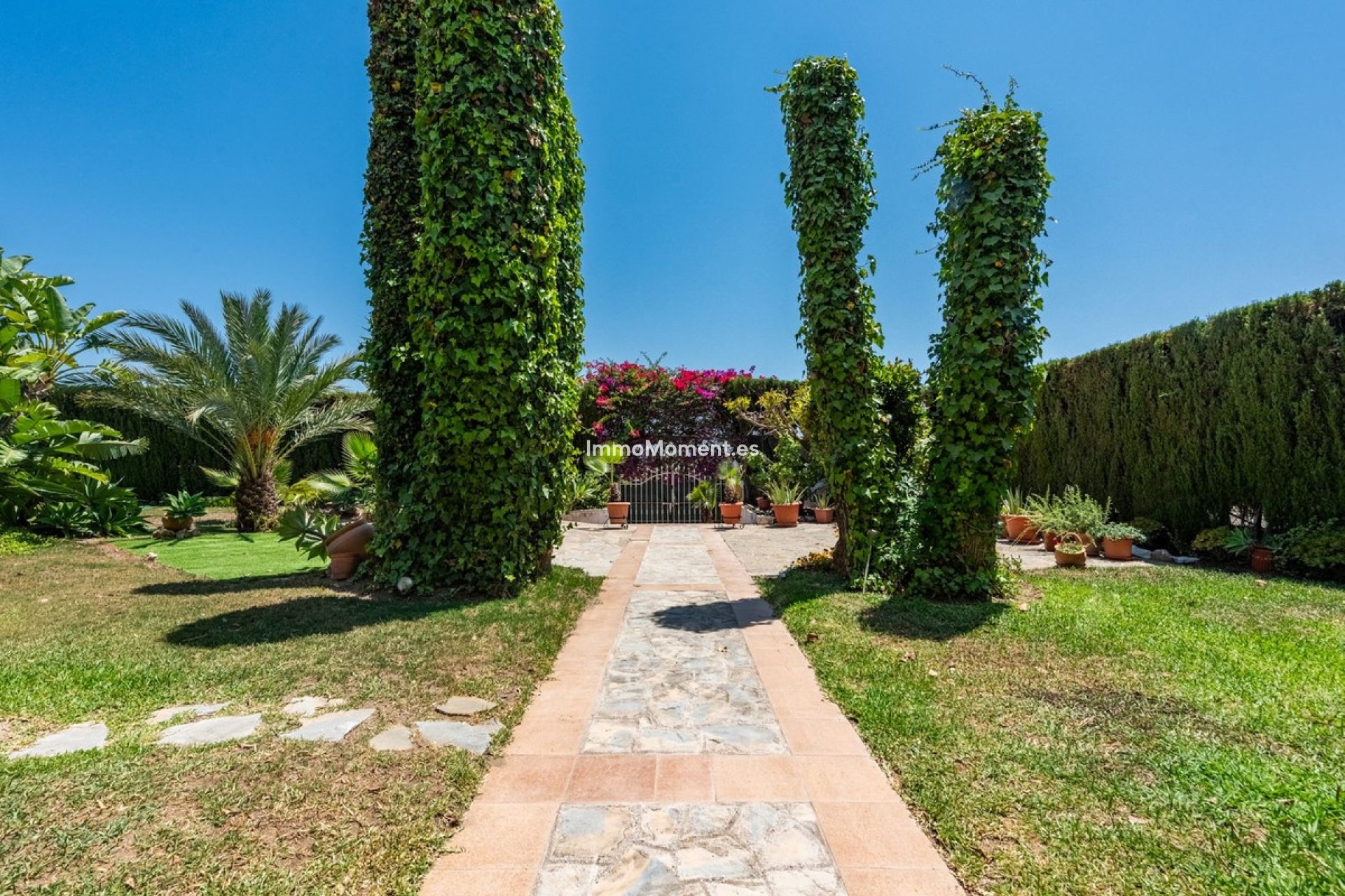 Reventa - Villa independiente - Estepona  - Atalaya