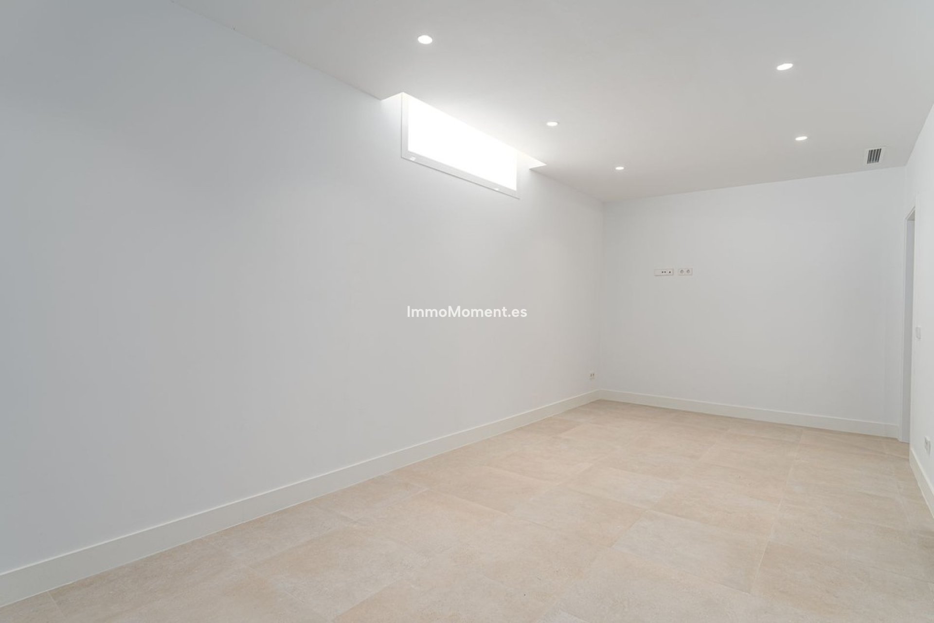 Reventa - Villa independiente - Estepona  - Atalaya