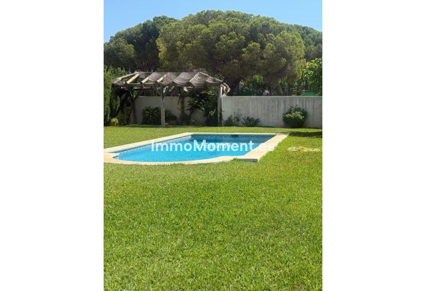 Reventa - Villa independiente - Estepona  - Benamara