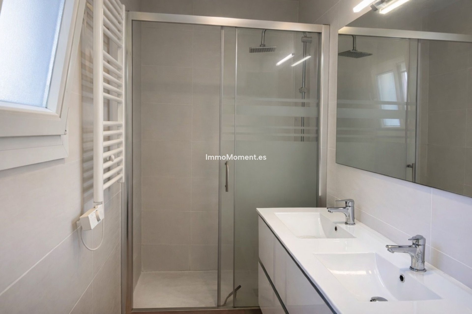 Reventa - Villa independiente - Estepona  - Benamara