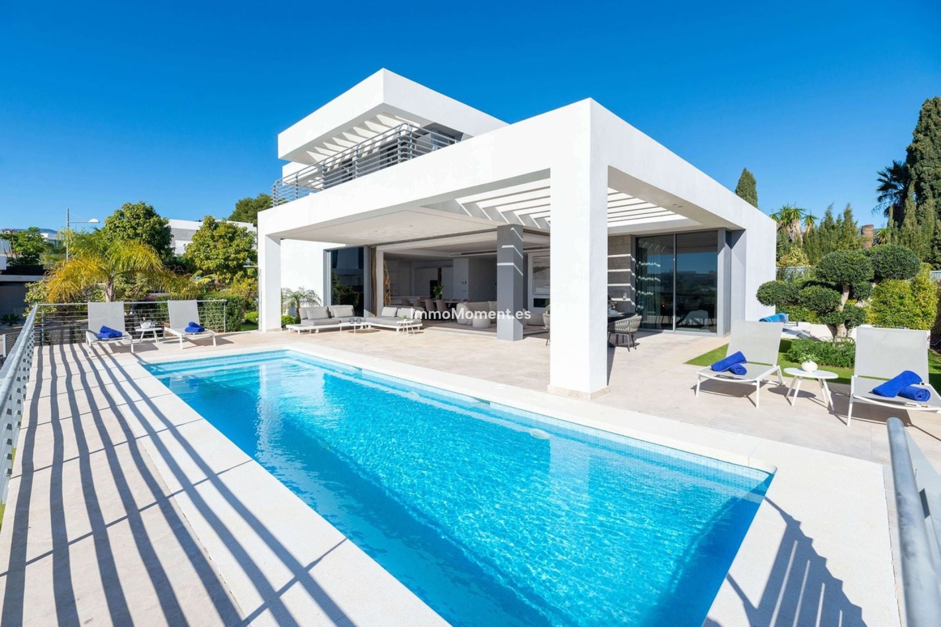 Reventa - Villa independiente - Estepona  - Cancelada