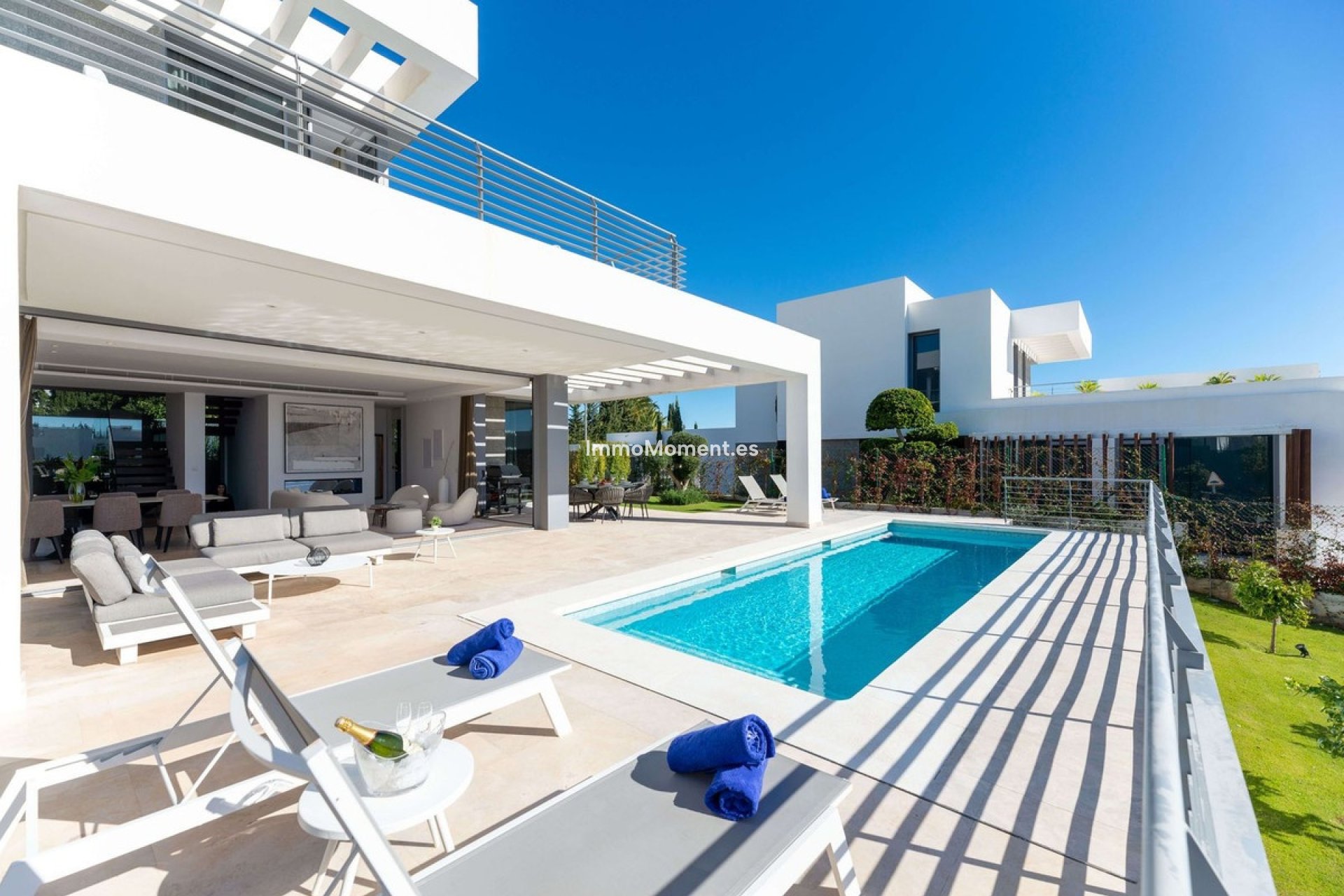 Reventa - Villa independiente - Estepona  - Cancelada