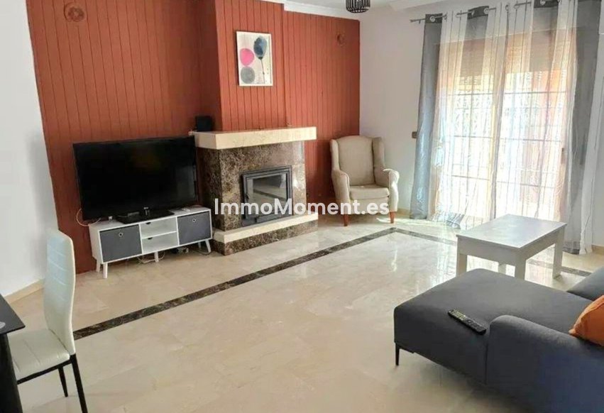 Reventa - Villa independiente - Estepona  - Cancelada