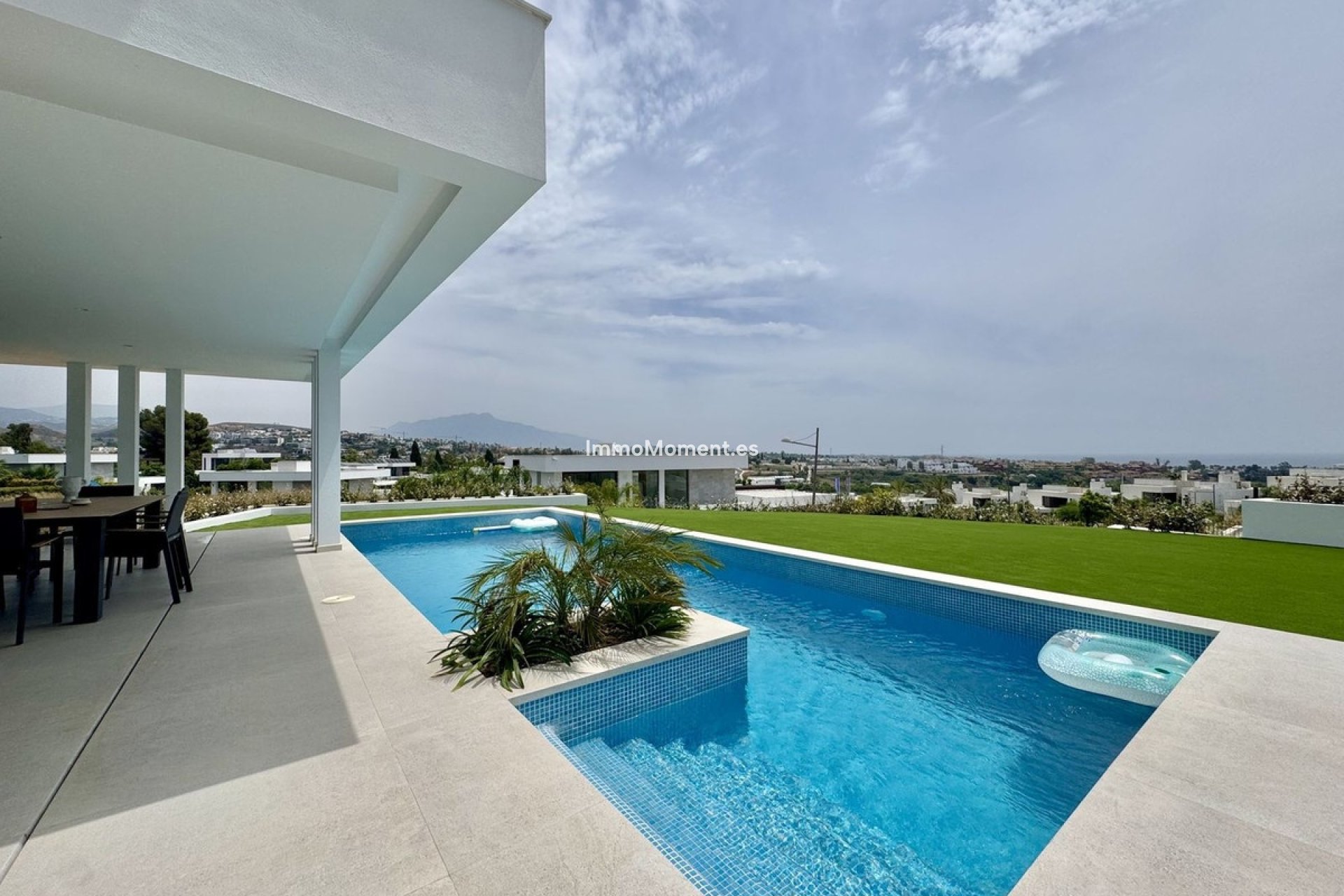 Reventa - Villa independiente - Estepona  - Cancelada
