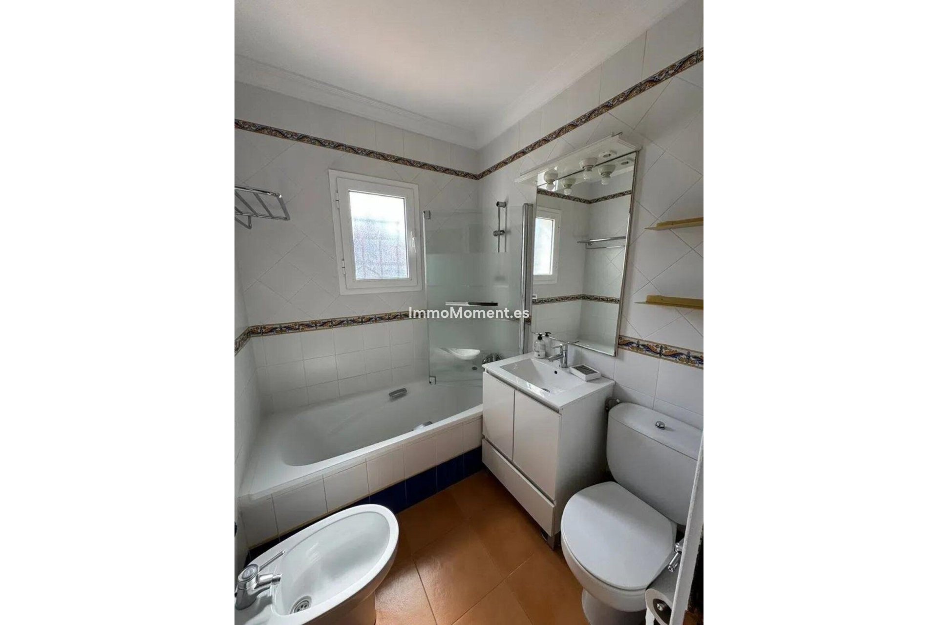 Reventa - Villa independiente - Estepona  - Costalita
