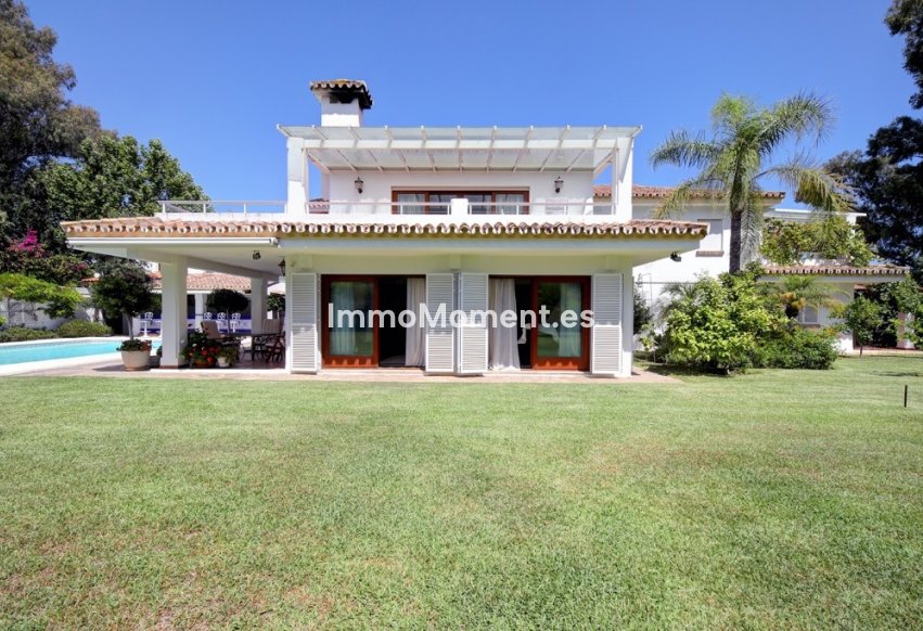 Reventa - Villa independiente - Estepona  - Costalita