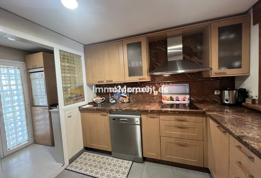 Reventa - Villa independiente - Estepona  - Costalita