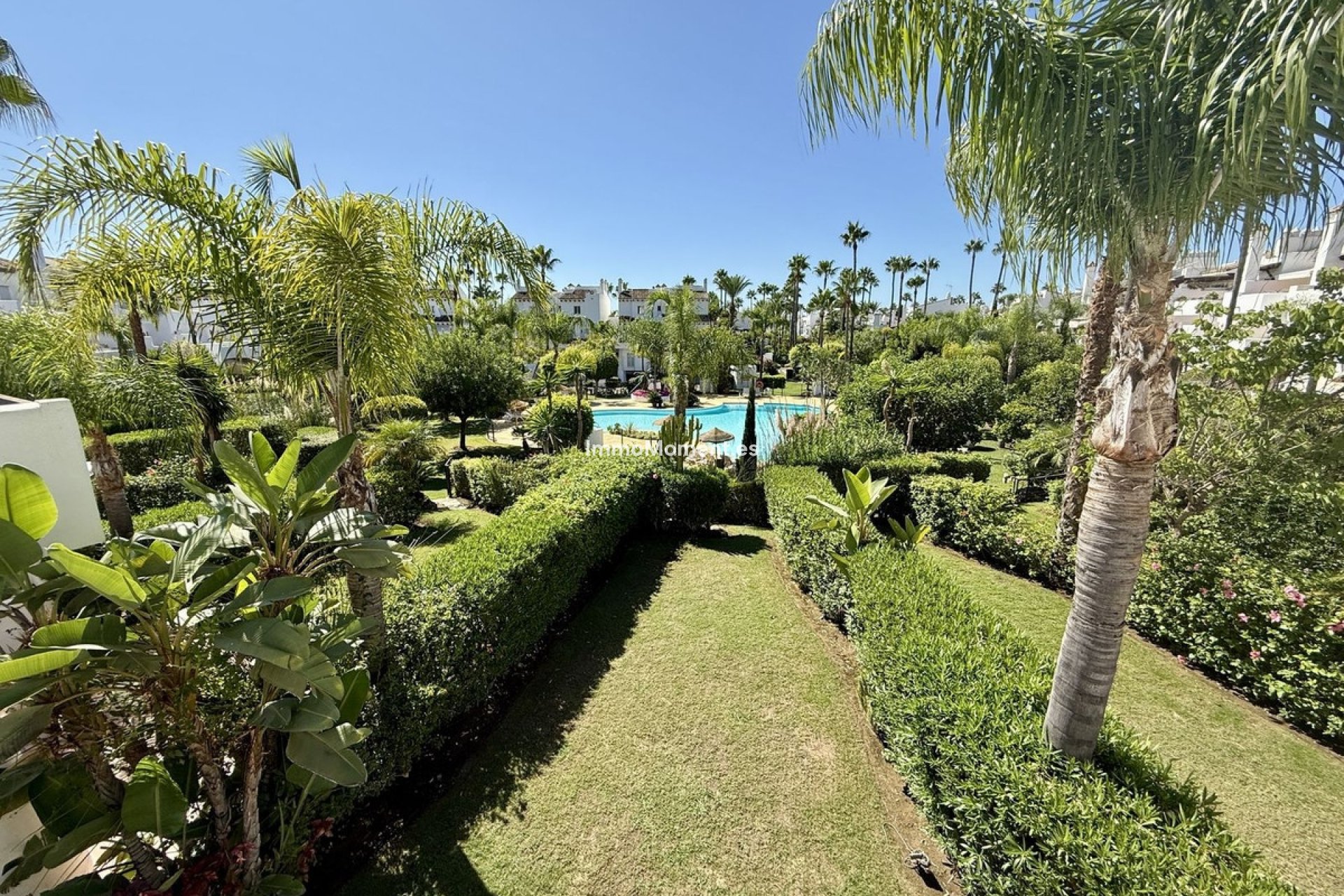 Reventa - Villa independiente - Estepona  - Costalita
