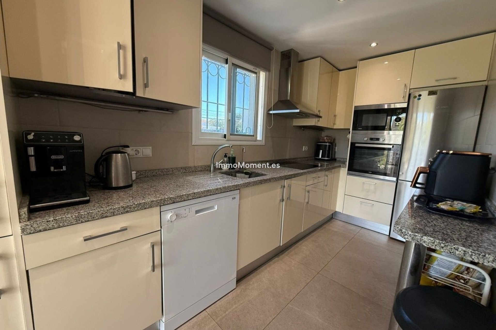 Reventa - Villa independiente - Estepona  - Estepona Centro