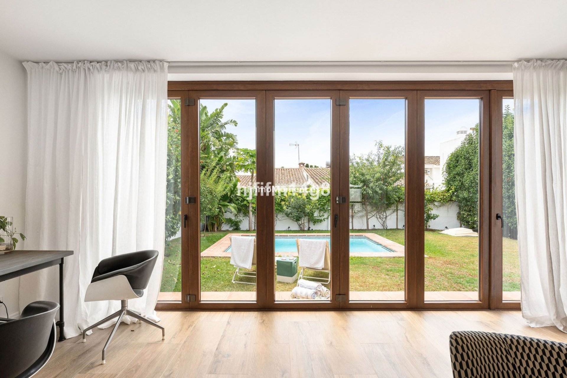 Reventa - Villa independiente - Estepona  - Estepona Centro