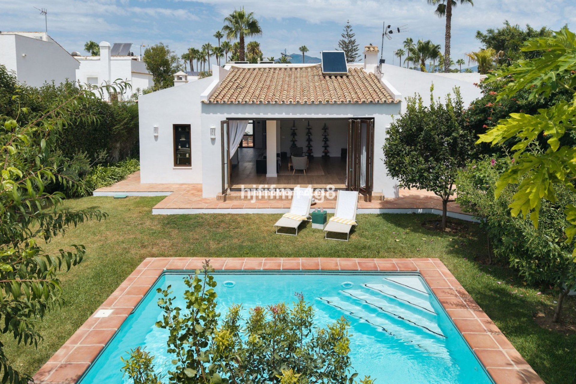 Reventa - Villa independiente - Estepona  - Estepona Centro