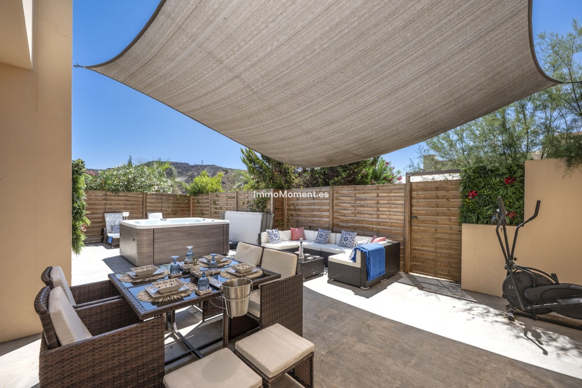 Reventa - Villa independiente - Estepona  - Estepona Centro