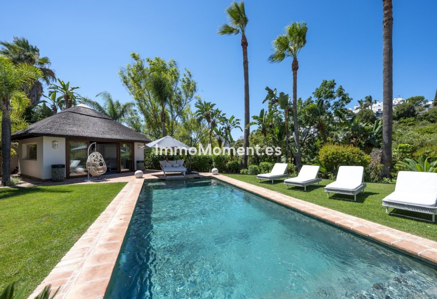 Reventa - Villa independiente - Estepona  - Estepona Centro
