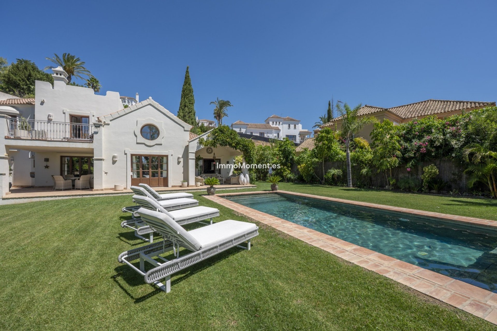 Reventa - Villa independiente - Estepona  - Estepona Centro