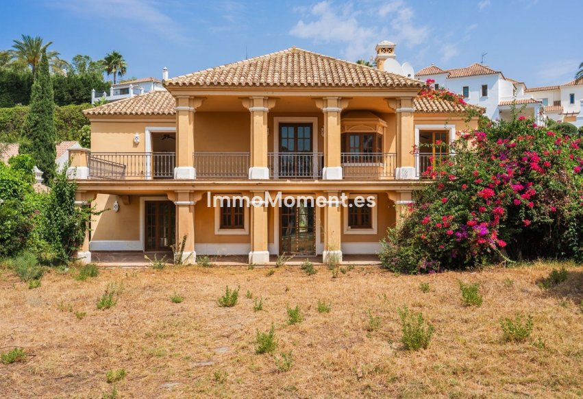 Reventa - Villa independiente - Estepona  - Estepona Centro