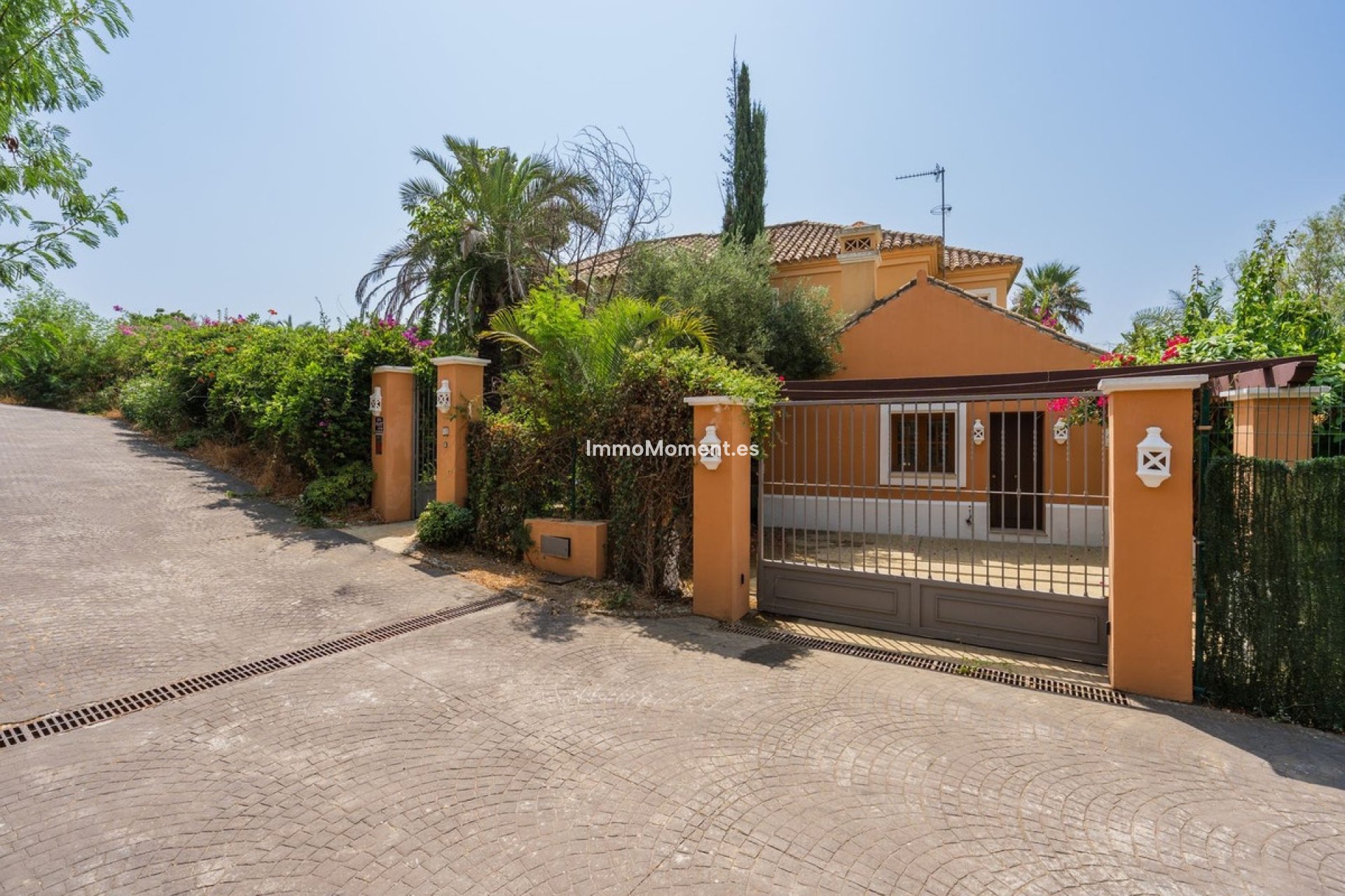 Reventa - Villa independiente - Estepona  - Estepona Centro