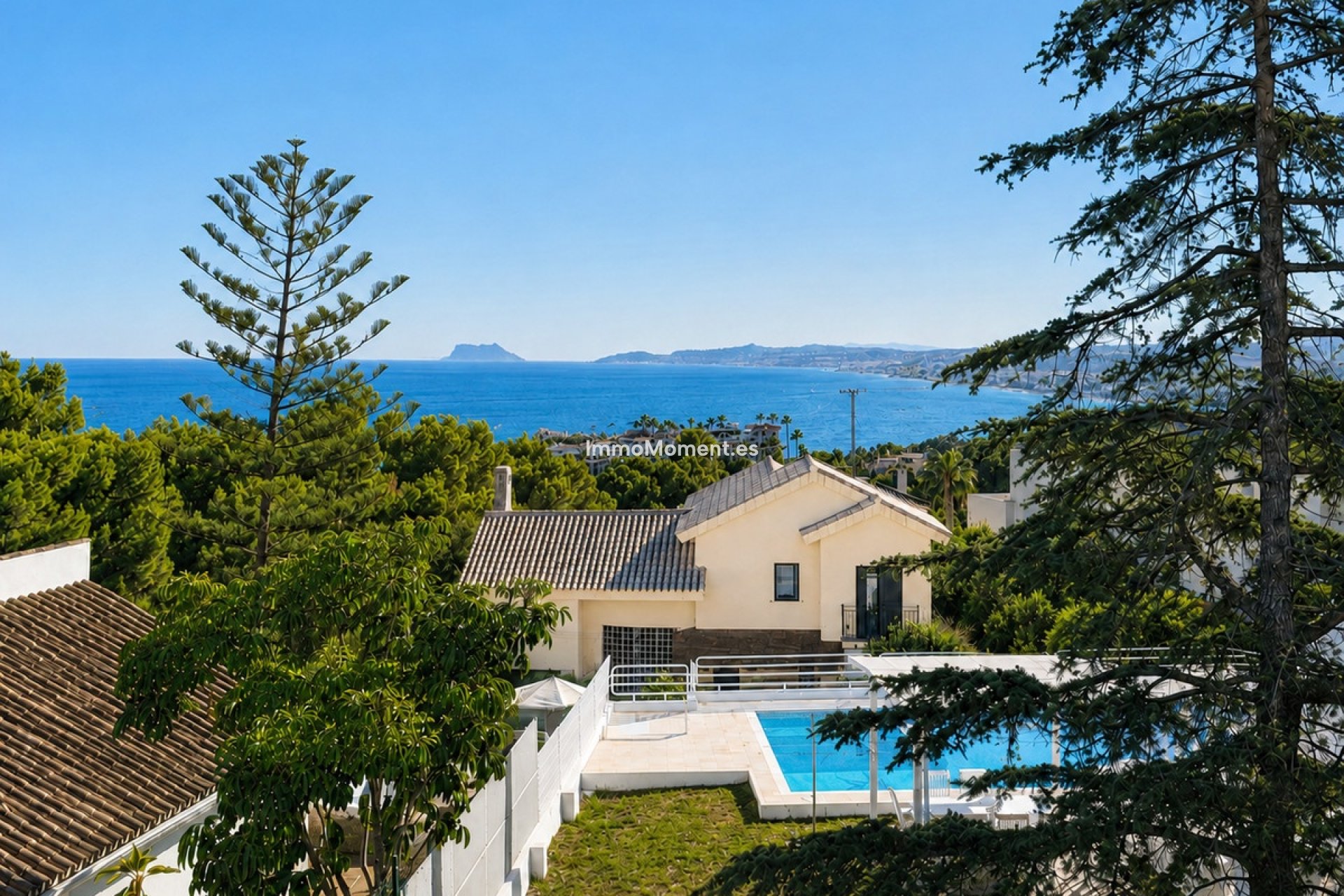 Reventa - Villa independiente - Estepona  - Estepona Centro