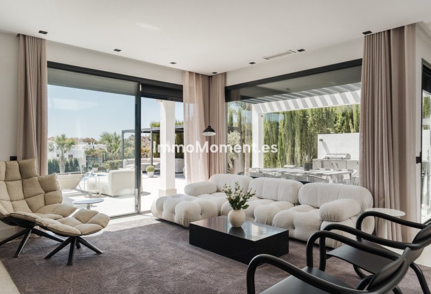 Reventa - Villa independiente - Estepona  - Estepona Centro