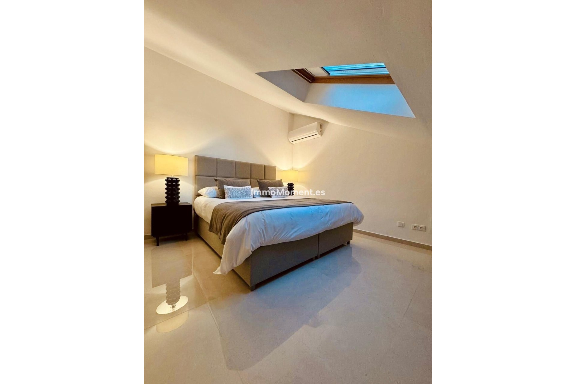 Reventa - Villa independiente - Estepona  - Estepona Centro