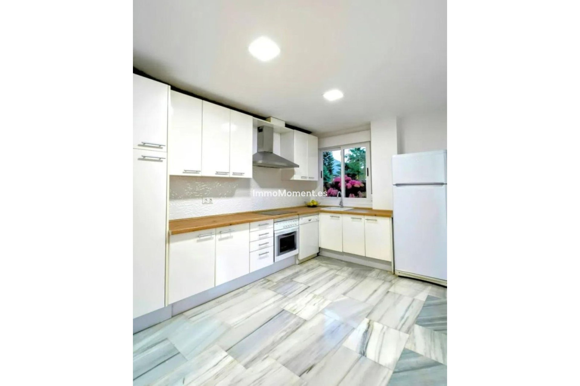 Reventa - Villa independiente - Estepona  - Estepona Centro
