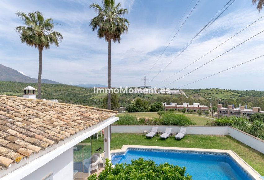 Reventa - Villa independiente - Estepona  - Estepona Centro