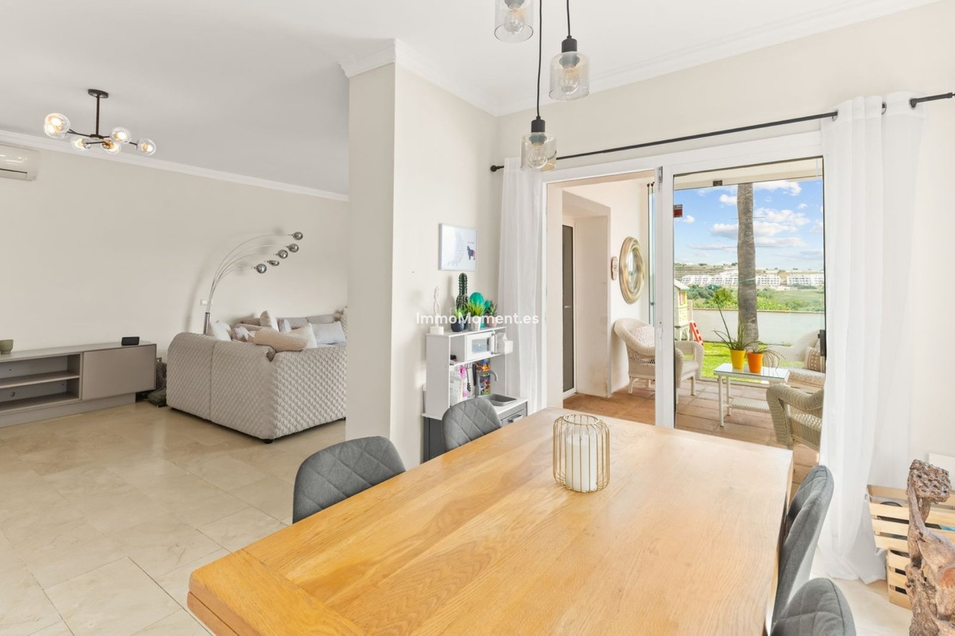 Reventa - Villa independiente - Estepona  - Estepona Centro