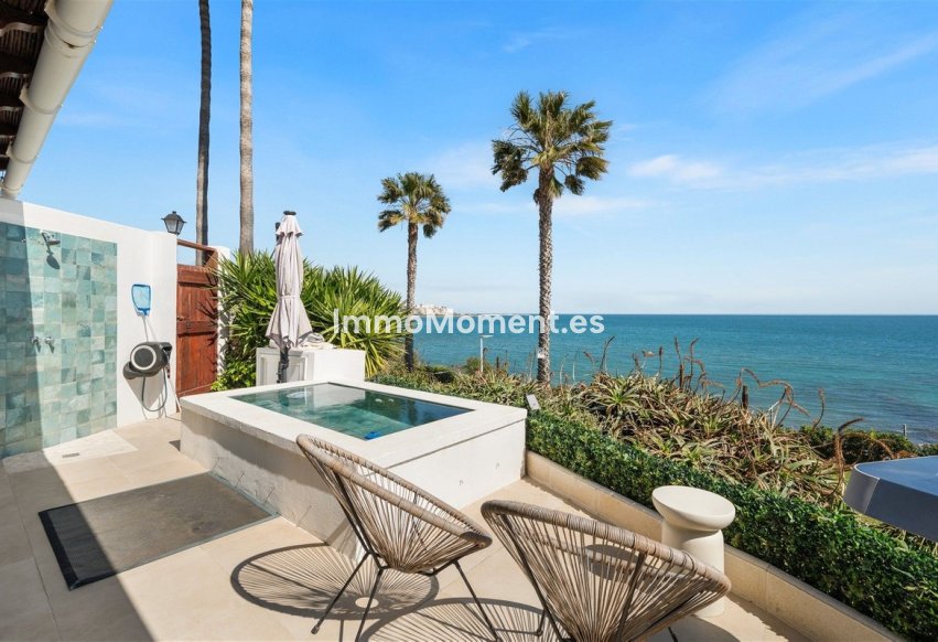 Reventa - Villa independiente - Estepona  - Estepona Centro