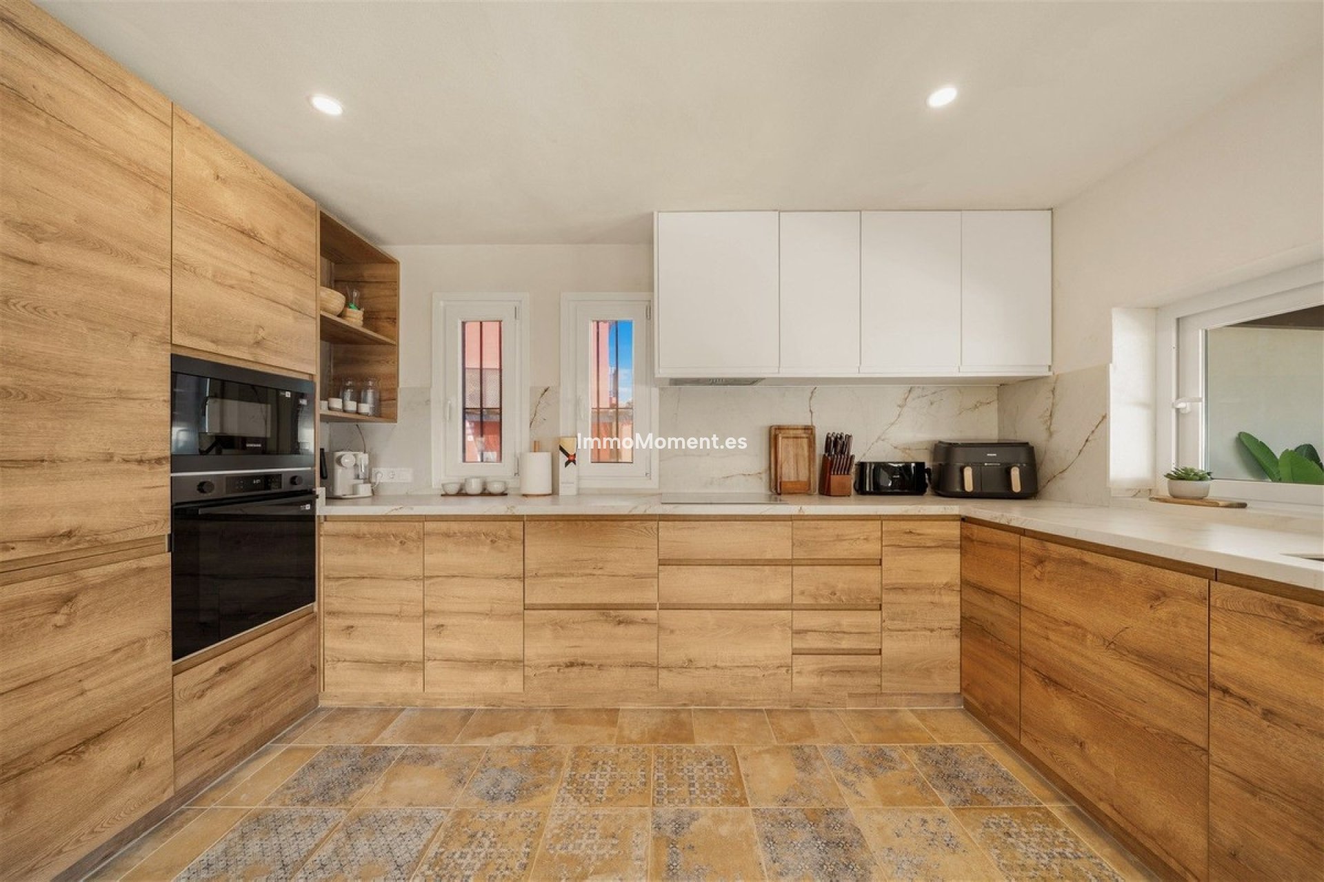 Reventa - Villa independiente - Estepona  - Estepona Centro