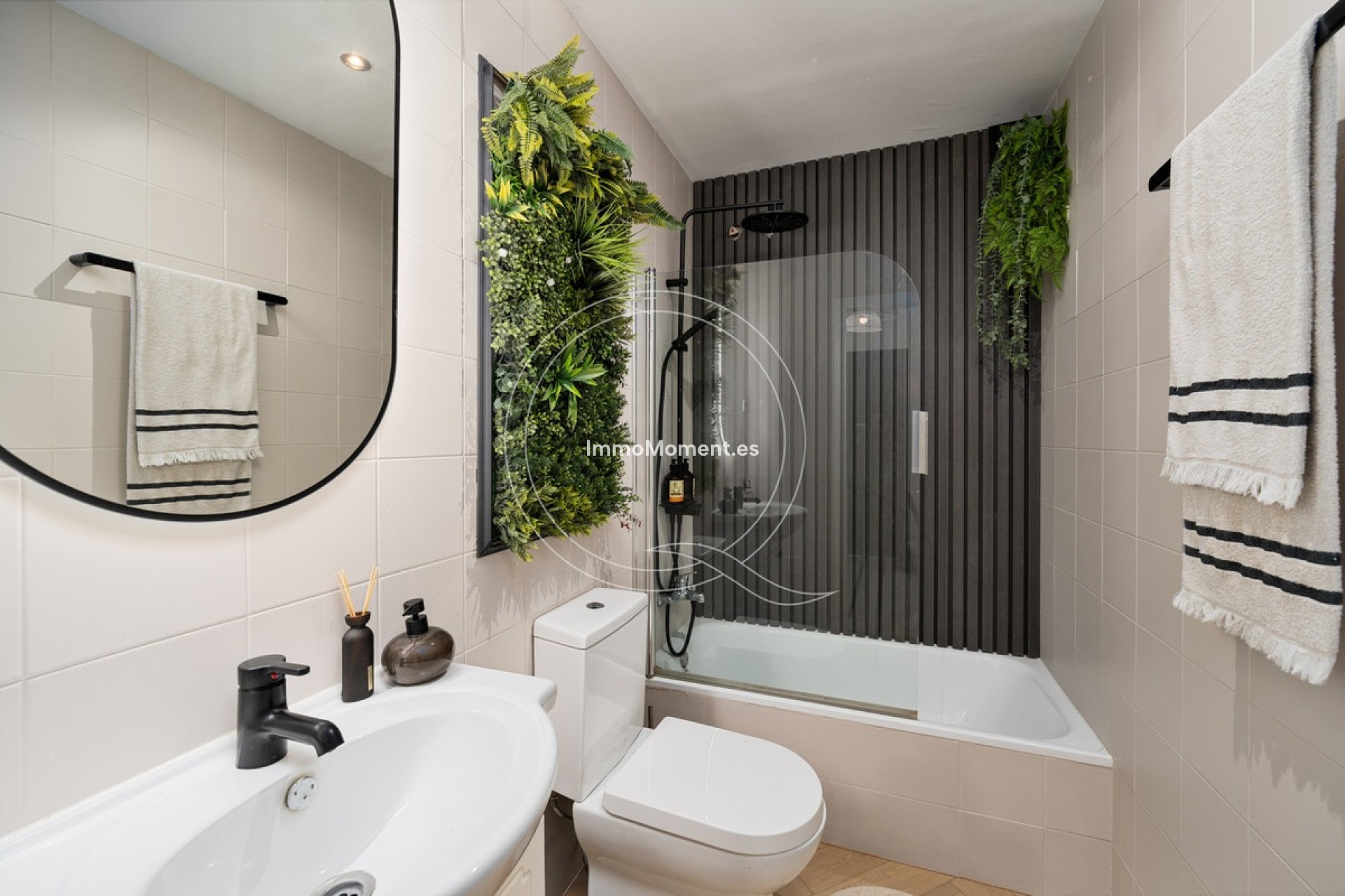 Reventa - Villa independiente - Estepona  - Estepona Centro