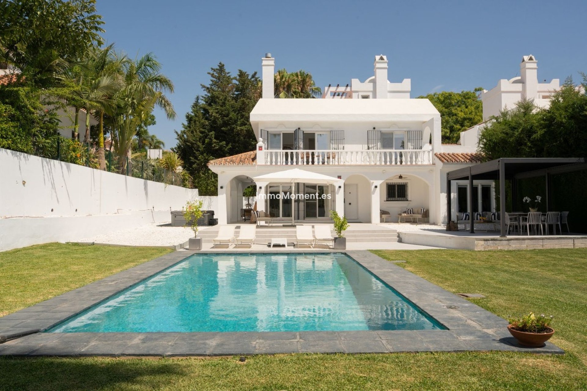 Reventa - Villa independiente - Estepona  - Estepona Centro