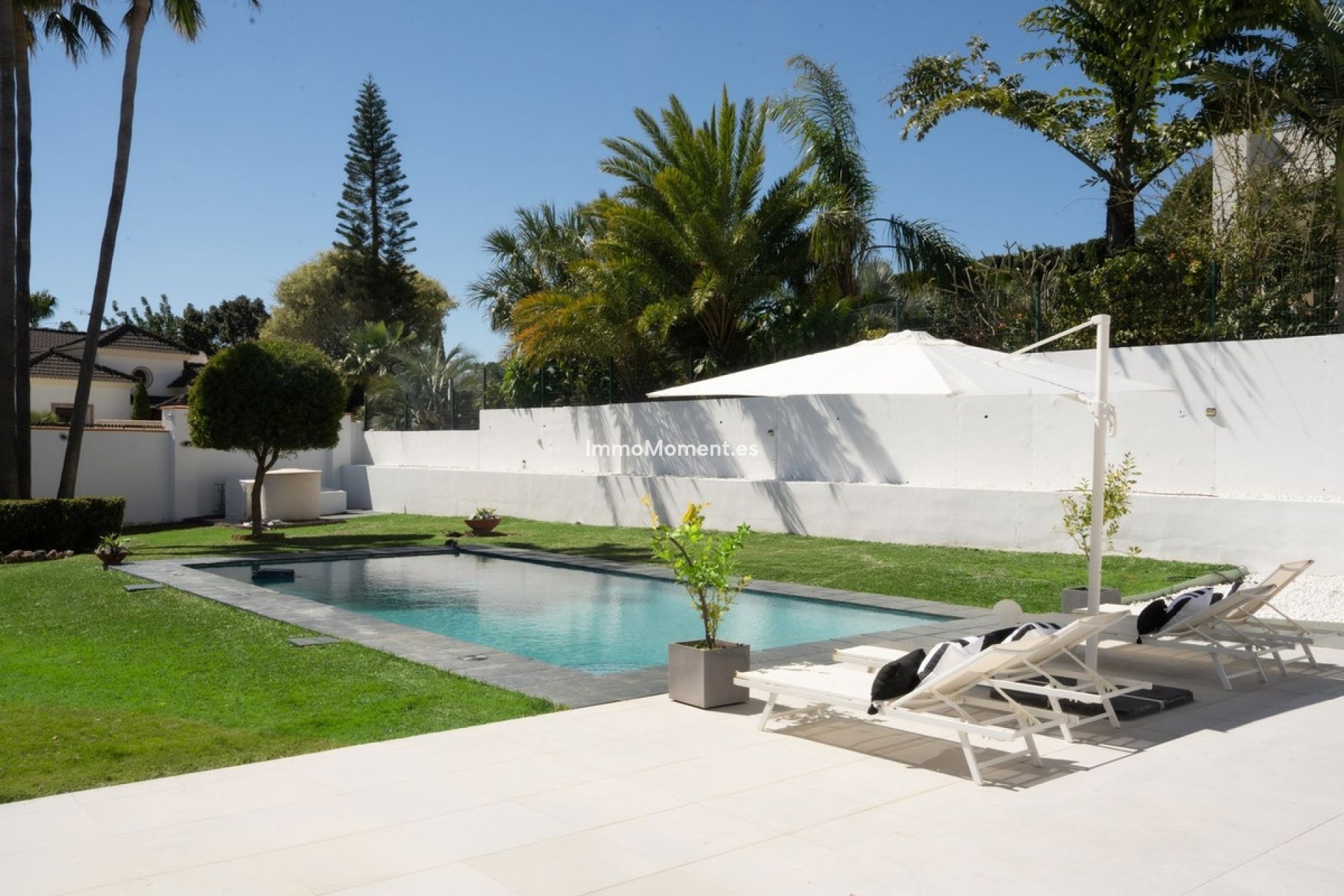 Reventa - Villa independiente - Estepona  - Estepona Centro