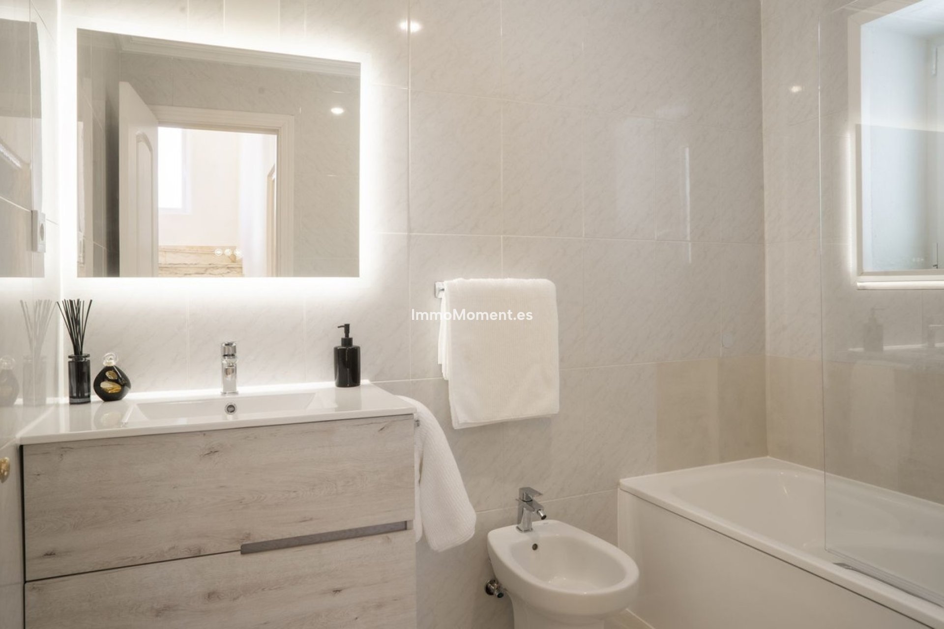 Reventa - Villa independiente - Estepona  - Estepona Centro