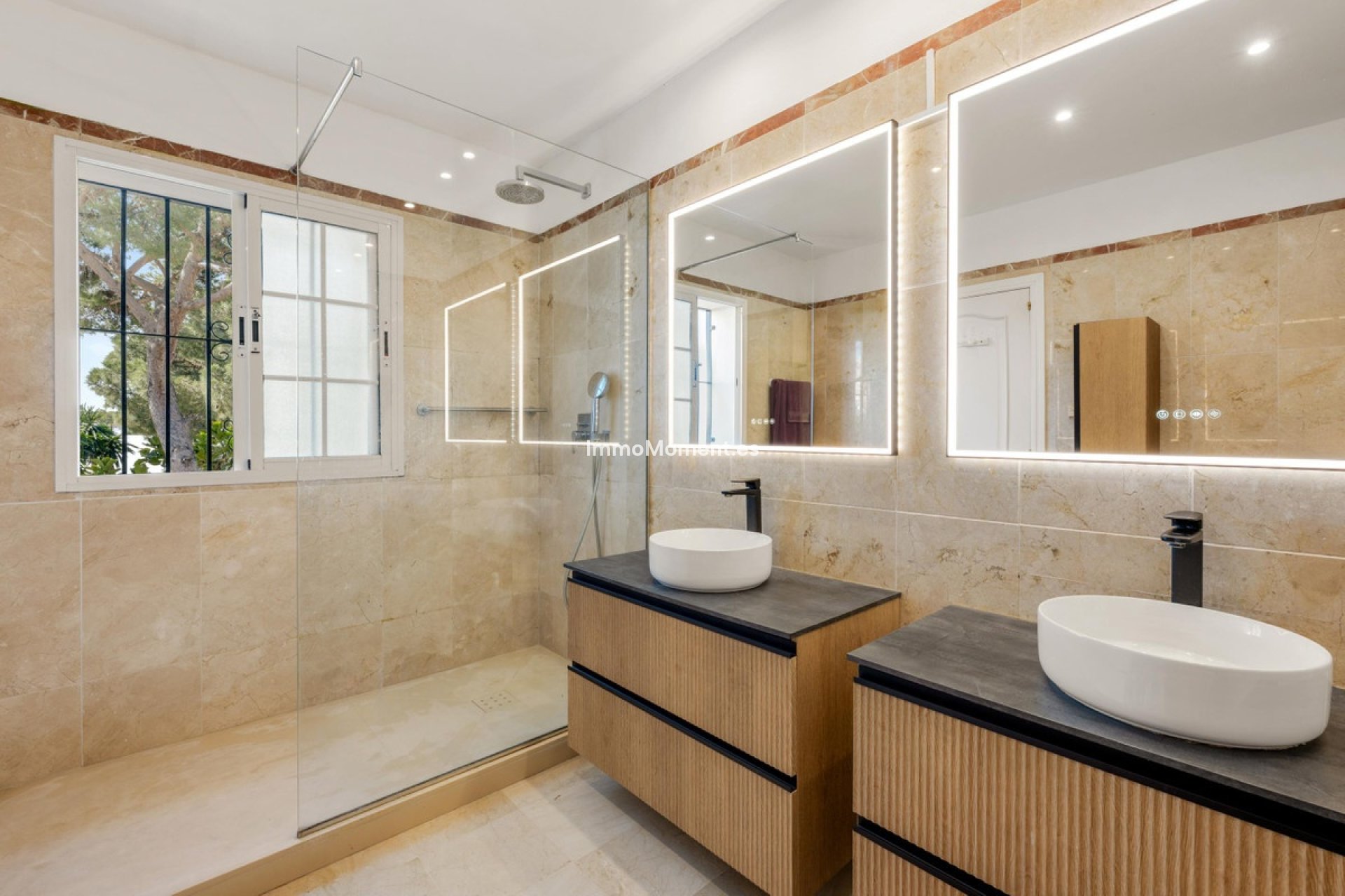 Reventa - Villa independiente - Estepona  - Estepona Centro