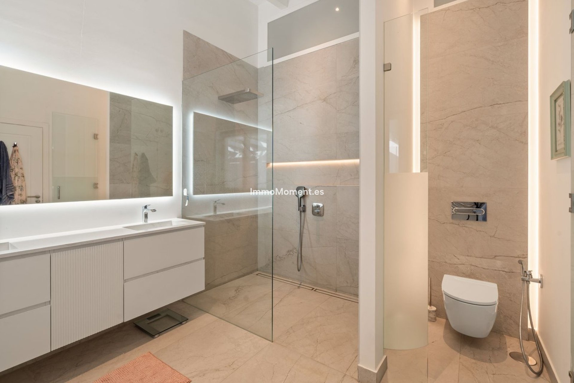Reventa - Villa independiente - Estepona  - Estepona Centro
