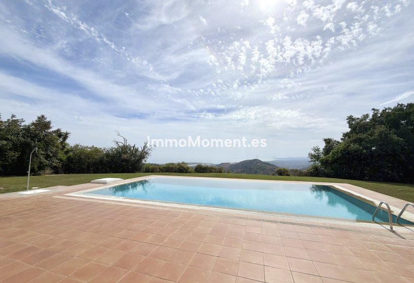 Reventa - Villa independiente - Estepona  - Estepona Centro
