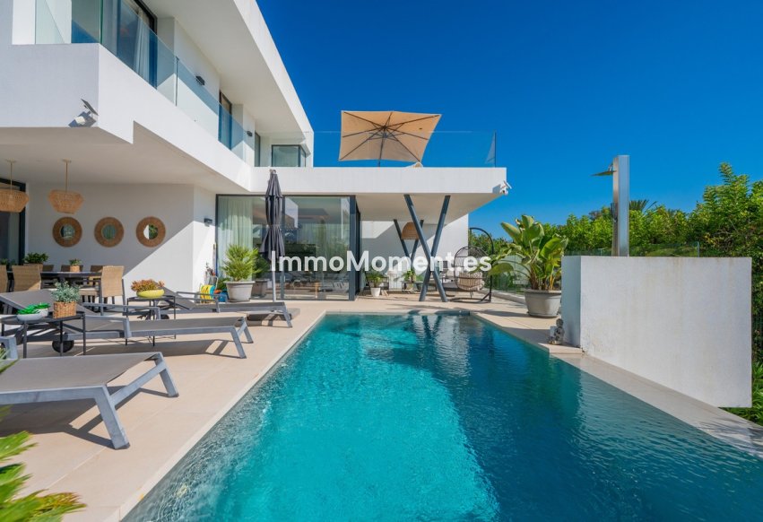 Reventa - Villa independiente - Estepona  - Estepona Centro