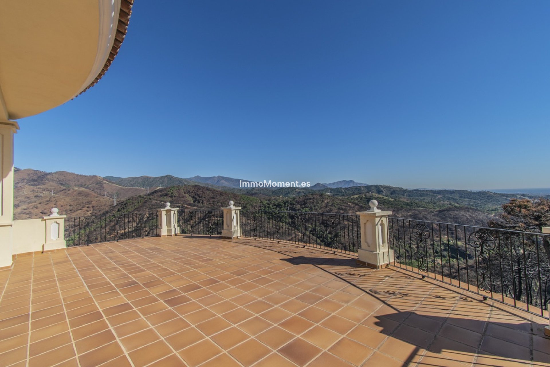 Reventa - Villa independiente - Estepona  - Estepona Centro
