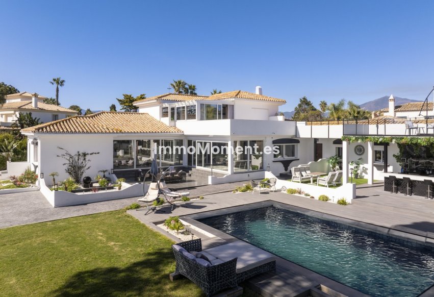 Reventa - Villa independiente - Estepona  - Estepona Centro
