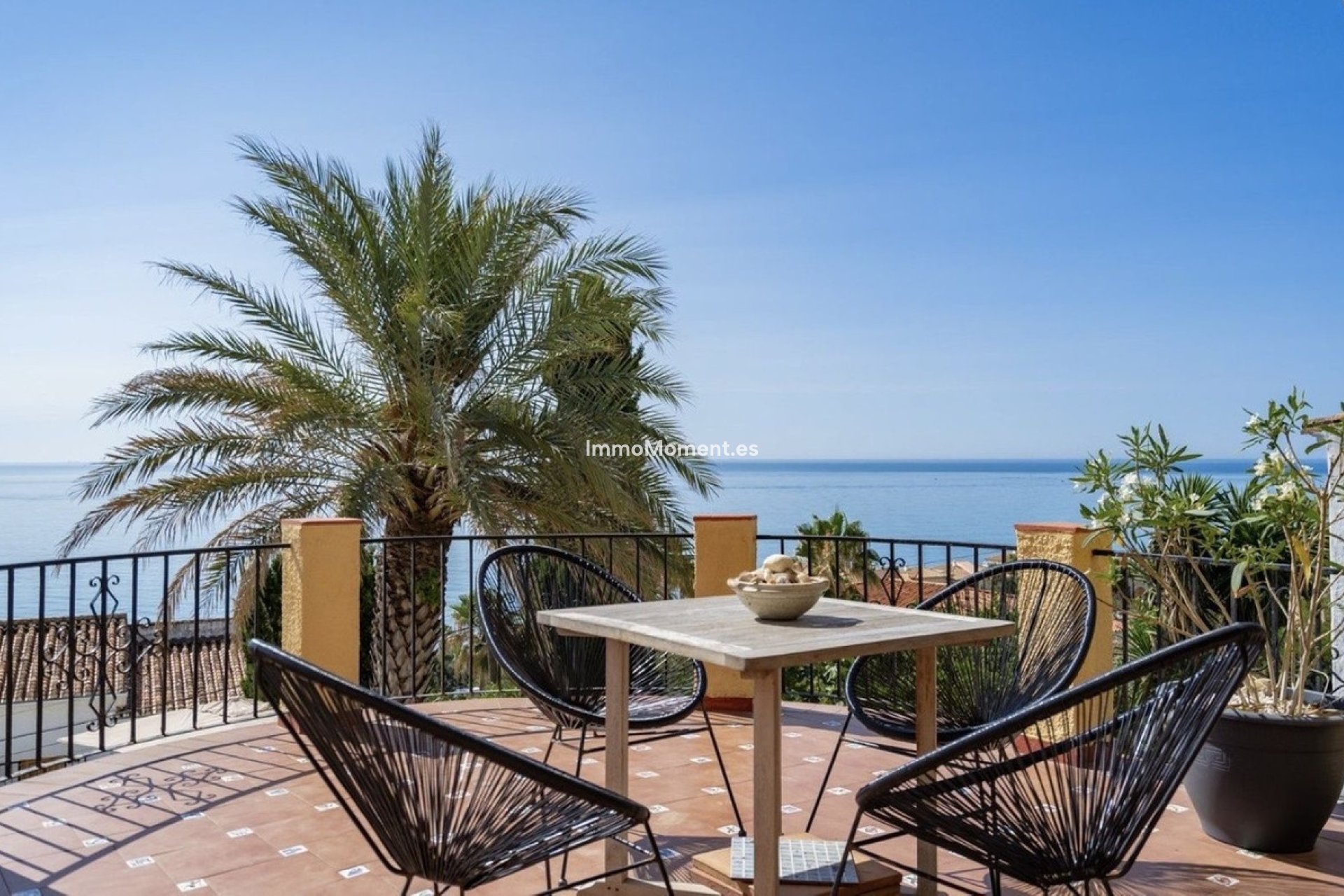 Reventa - Villa independiente - Estepona  - Estepona Centro