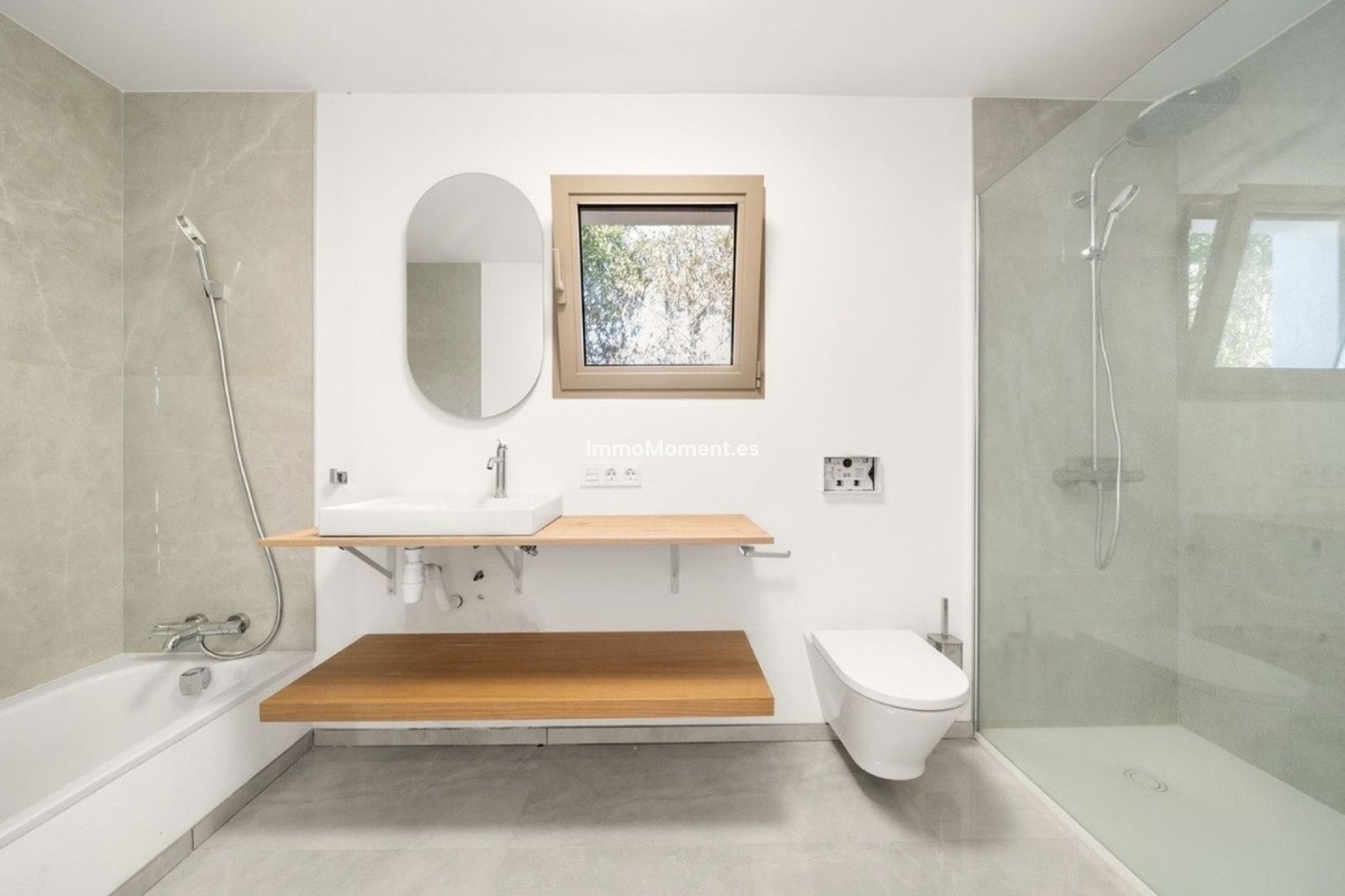 Reventa - Villa independiente - Estepona  - Estepona Centro
