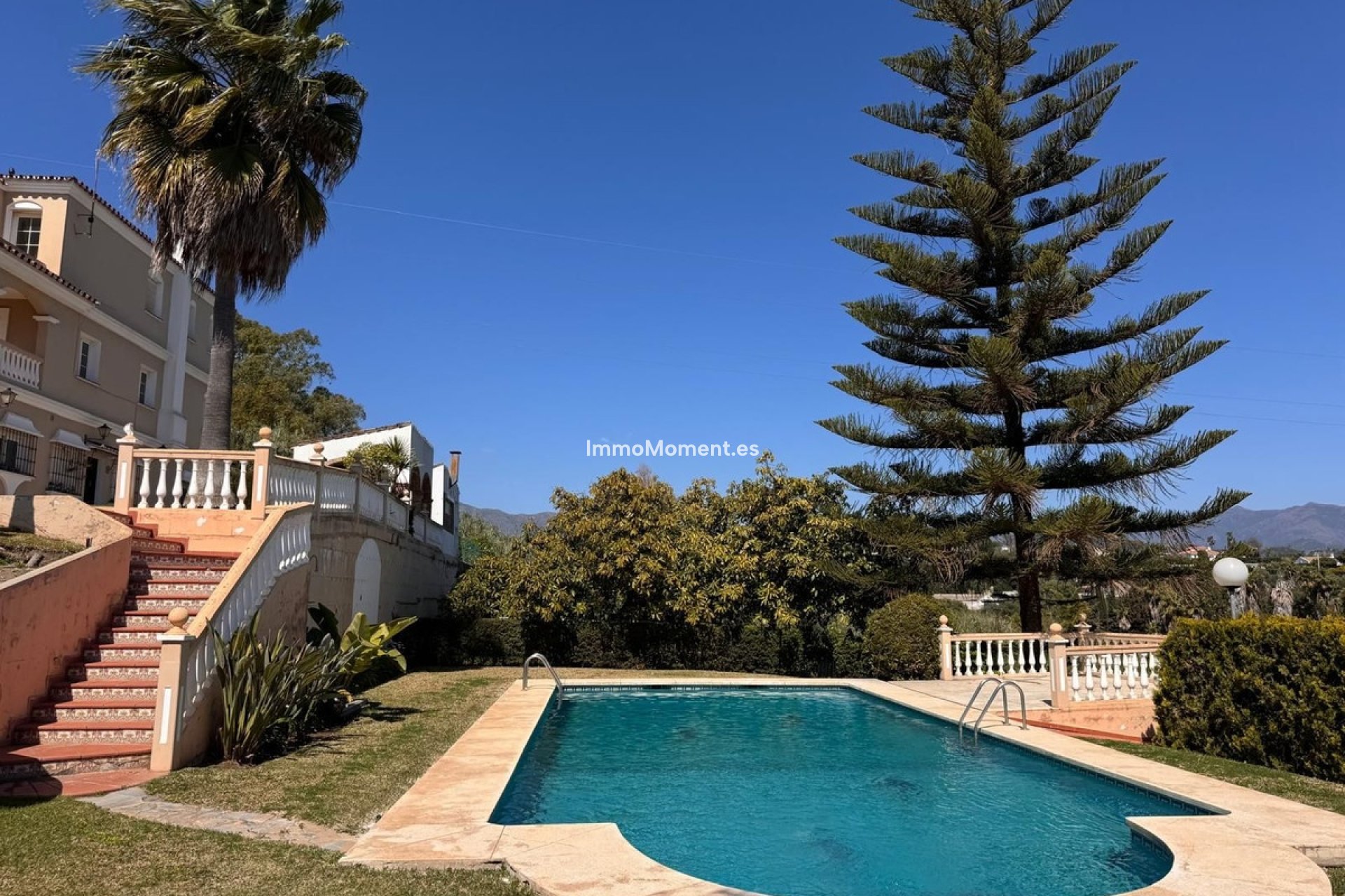 Reventa - Villa independiente - Estepona  - Estepona Centro
