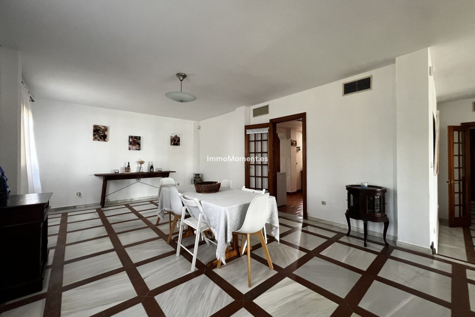 Reventa - Villa independiente - Estepona  - Estepona Centro