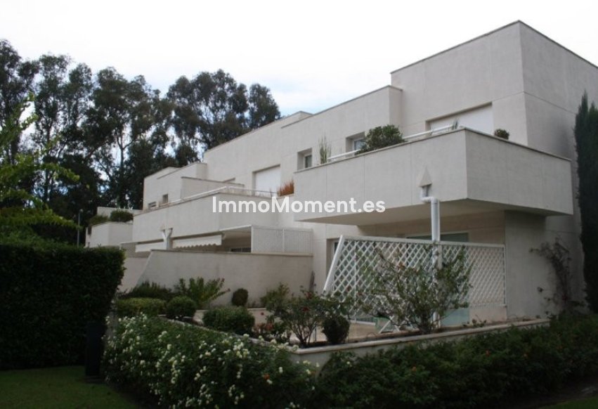 Reventa - Villa independiente - Estepona  - Estepona Centro