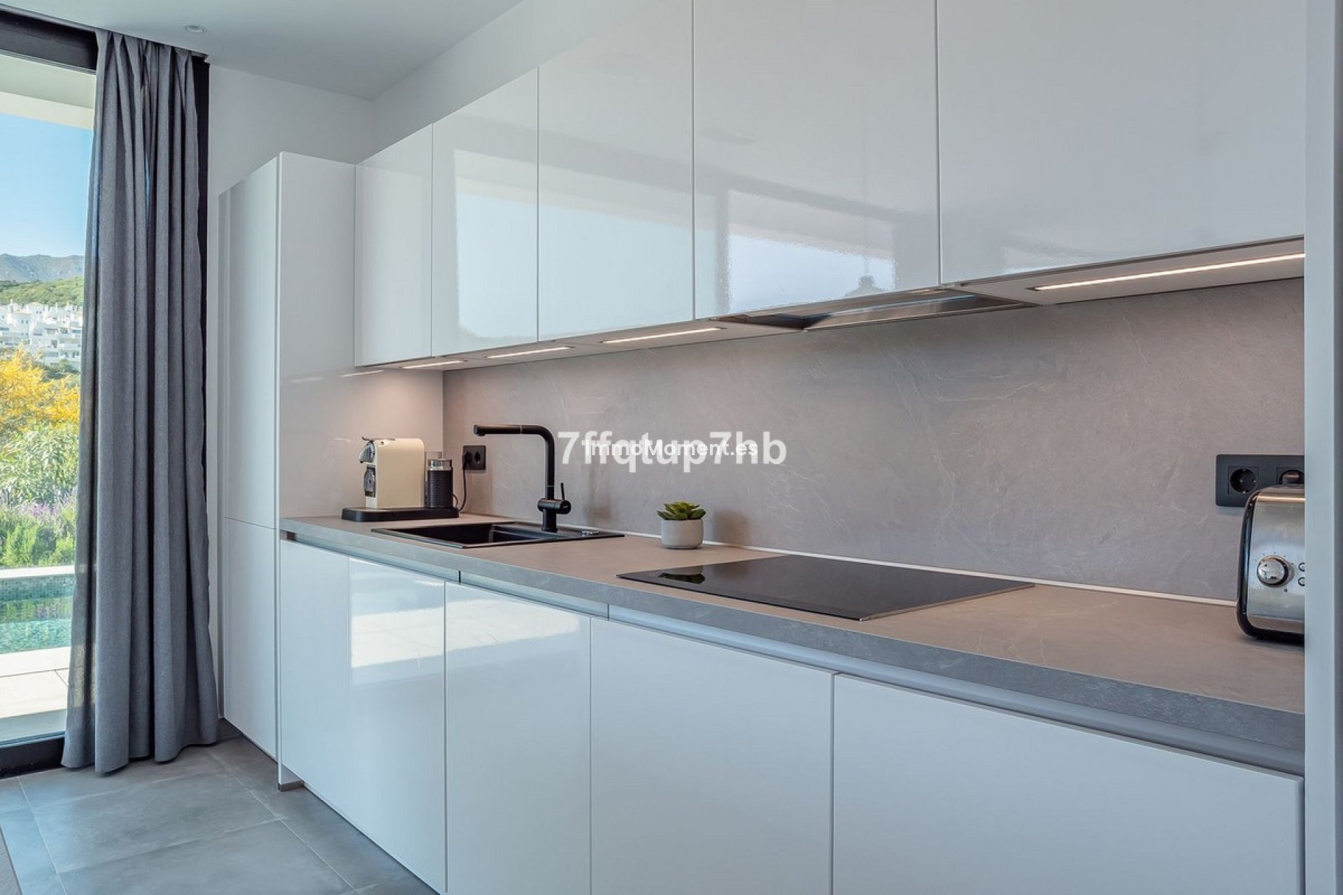 Reventa - Villa independiente - Estepona  - Estepona Centro