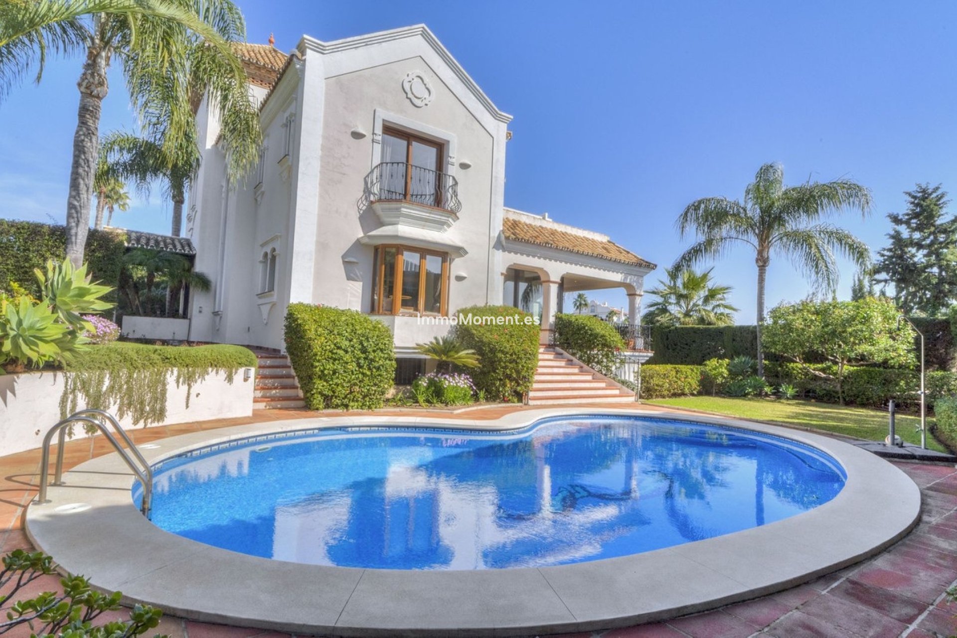 Reventa - Villa independiente - Estepona  - Estepona Centro
