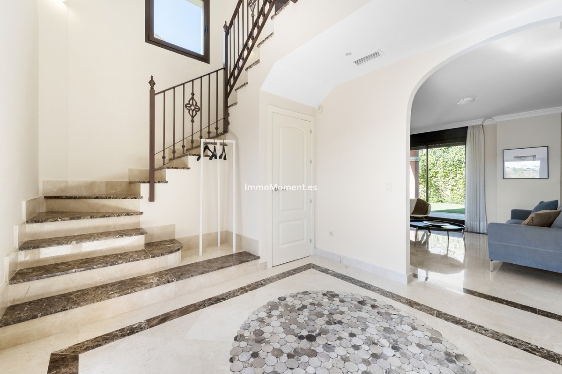 Reventa - Villa independiente - Estepona  - Estepona Centro