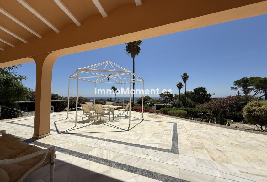 Reventa - Villa independiente - Estepona  - Estepona Centro