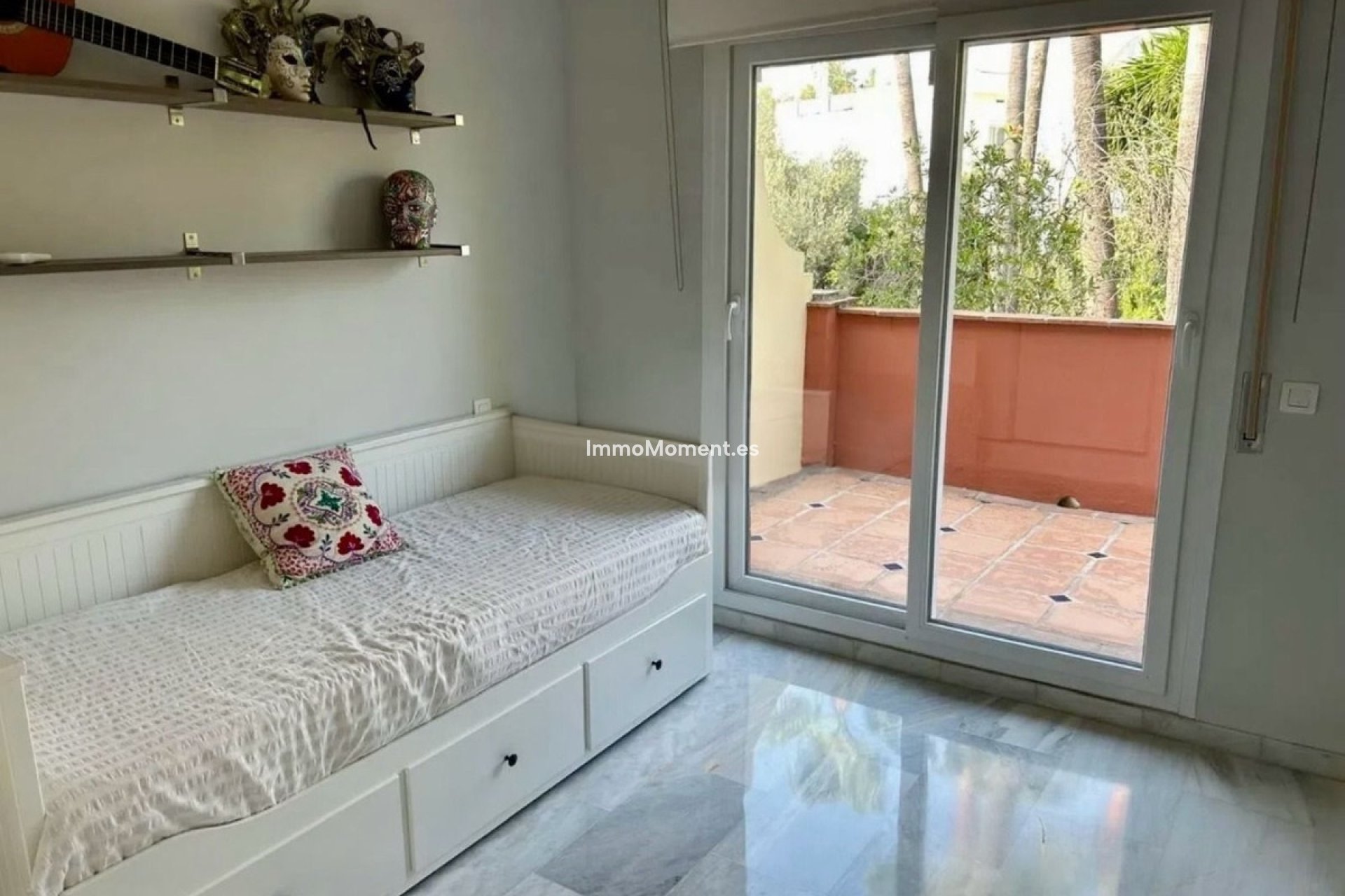 Reventa - Villa independiente - Estepona  - Estepona Centro